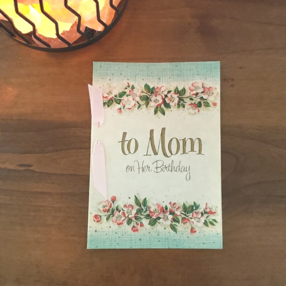 Vintage Happy Birthday to Mom Card